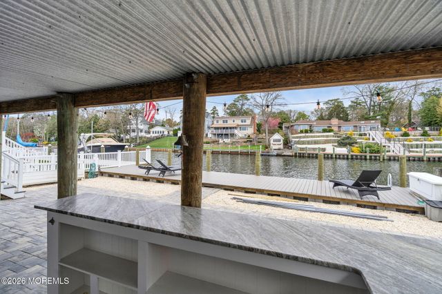 55 Island Drive, Brick, NJ 08724