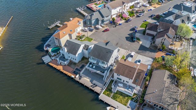 55 Island Drive, Brick, NJ 08724