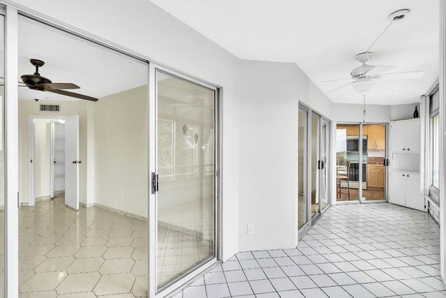 3524 Via Poinciana 604, Lake Worth, FL 33467