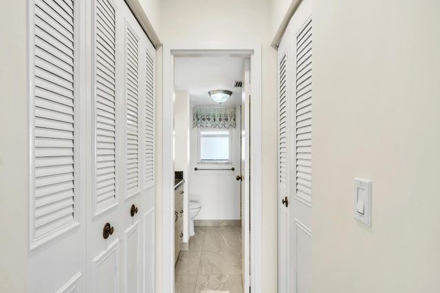 3524 Via Poinciana 604, Lake Worth, FL 33467