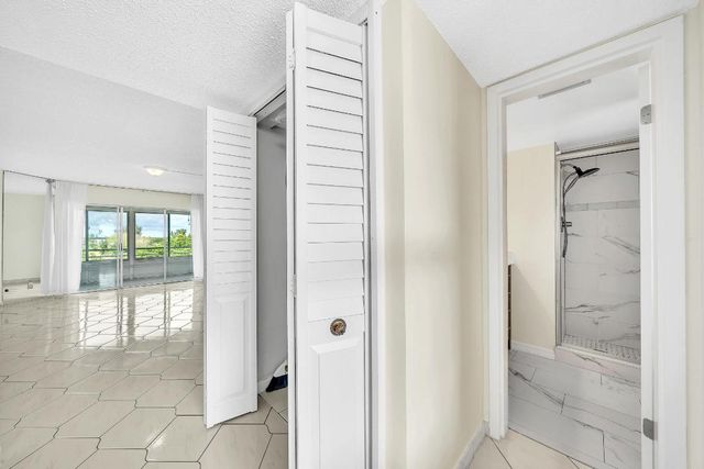 3524 Via Poinciana 604, Lake Worth, FL 33467