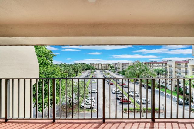 3524 Via Poinciana 604, Lake Worth, FL 33467