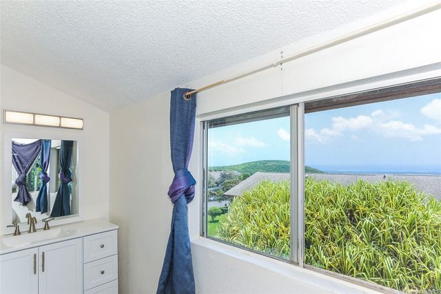 92-1250 Makakilo Drive 67, Kapolei, HI 96707