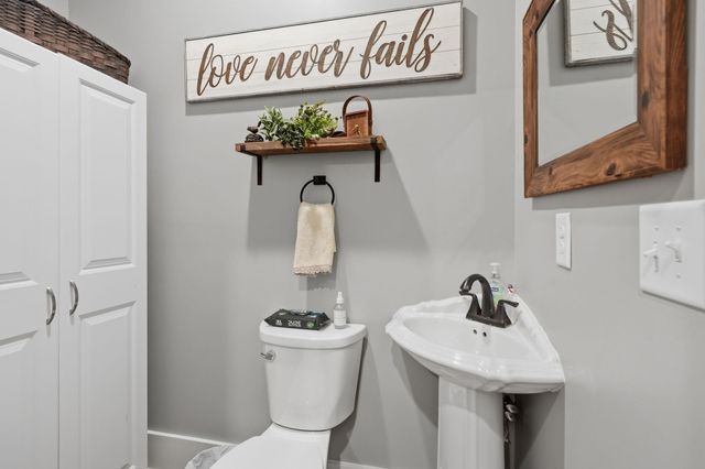 2483 Valley Forge Rd., Aynor, SC 29511