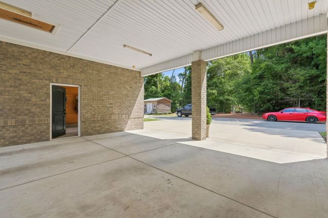 2483 Valley Forge Rd., Aynor, SC 29511