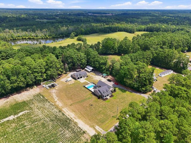2483 Valley Forge Rd., Aynor, SC 29511