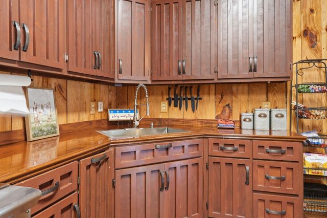 2483 Valley Forge Rd., Aynor, SC 29511
