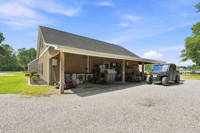 2483 Valley Forge Rd., Aynor, SC 29511