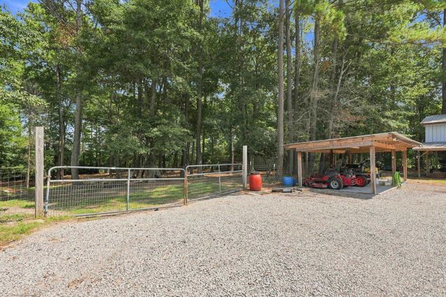 2483 Valley Forge Rd., Aynor, SC 29511