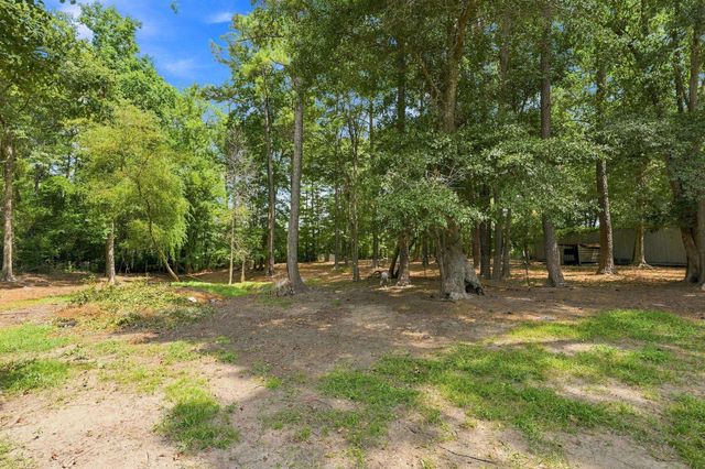 2483 Valley Forge Rd., Aynor, SC 29511