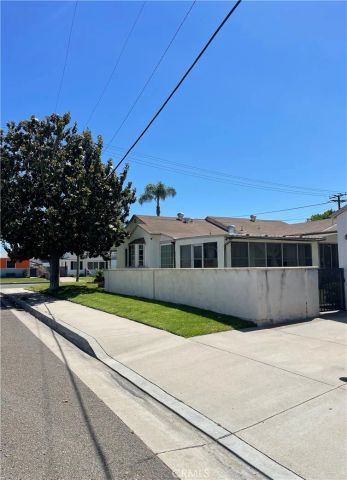 1103 W W Maple Ave, Orange, CA 92868