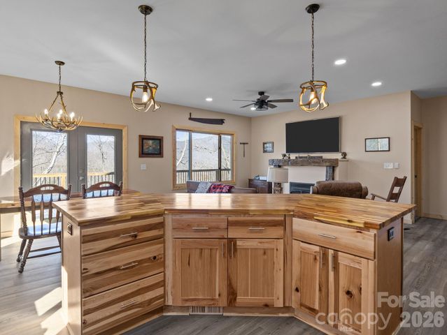 225 Aurora Lane, Tryon, NC 28782