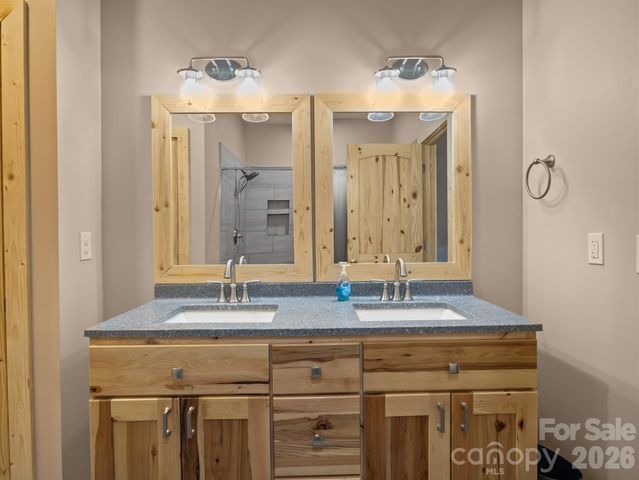 225 Aurora Lane, Tryon, NC 28782