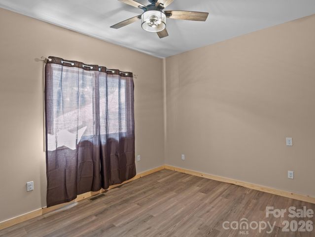 225 Aurora Lane, Tryon, NC 28782