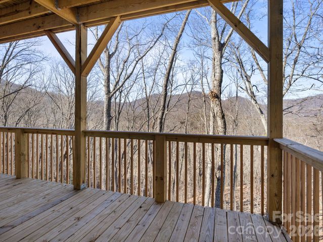 225 Aurora Lane, Tryon, NC 28782