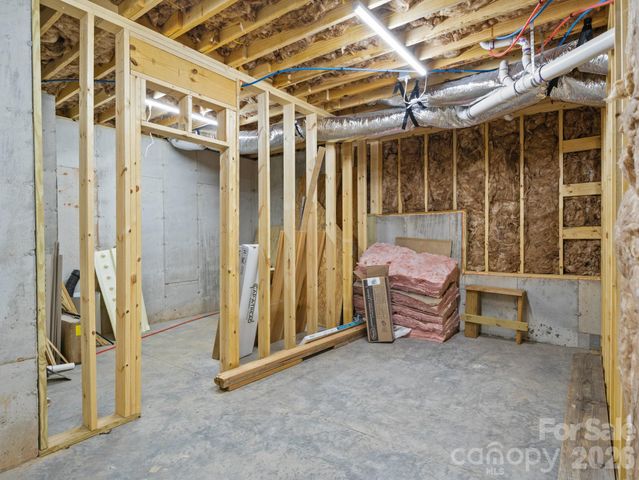 225 Aurora Lane, Tryon, NC 28782