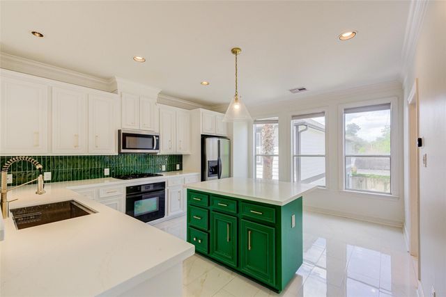 1413 Michigan Street, Houston, TX 77006