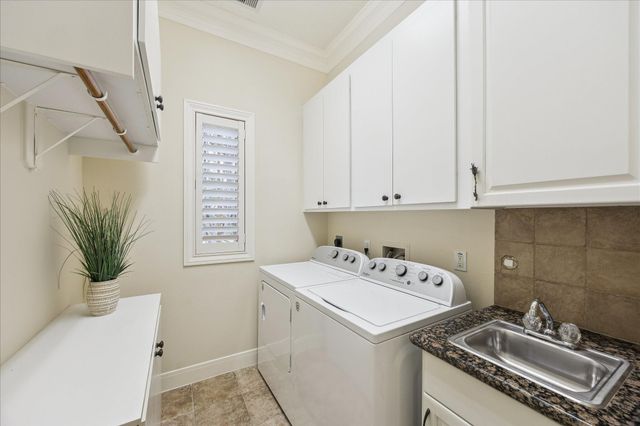 849 Jaquet Drive, Bellaire, TX 77401