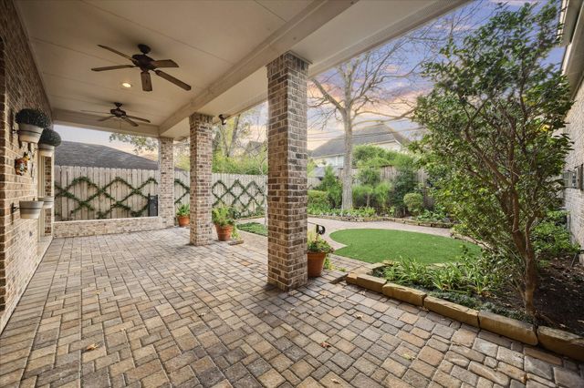 849 Jaquet Drive, Bellaire, TX 77401