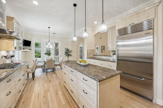 849 Jaquet Drive, Bellaire, TX 77401