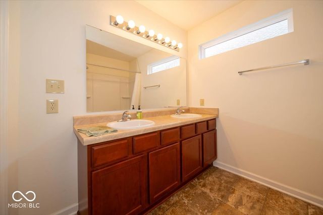 1213 Greenbriar Way, Franklin, IN 46131