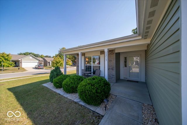 1213 Greenbriar Way, Franklin, IN 46131