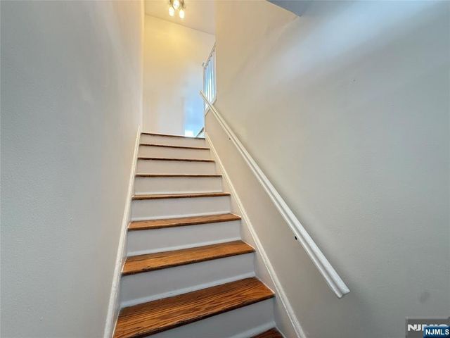 20 Clark Court, Rutherford, NJ 07070