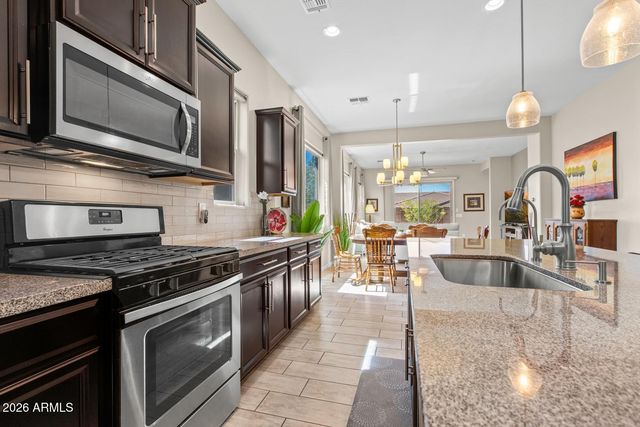 20607 W CARLTON Manor, Buckeye, AZ 85396
