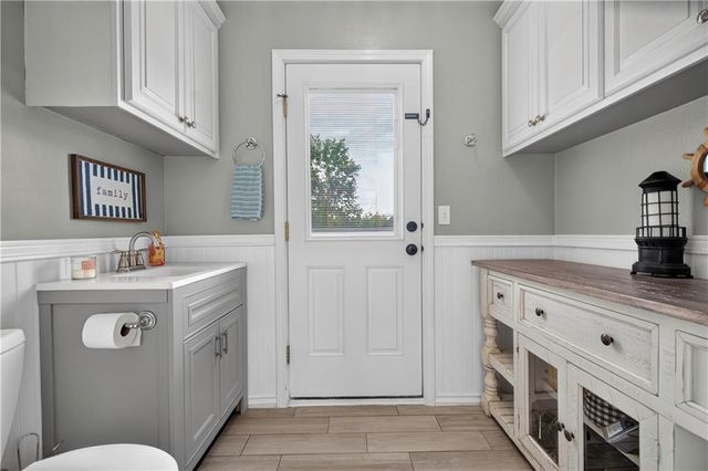 17872 Cody Street, Overland Park, KS 66221