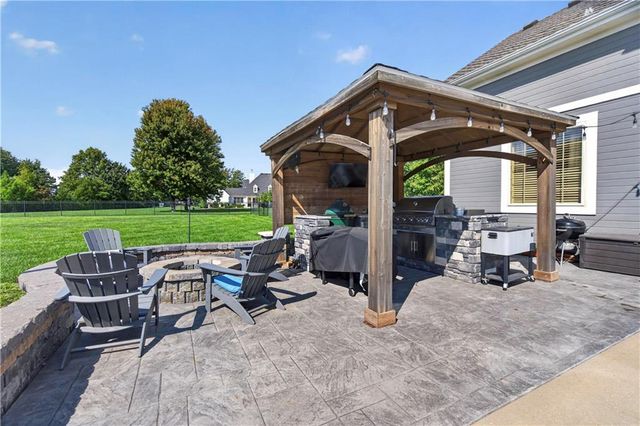 17872 Cody Street, Overland Park, KS 66221