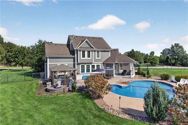 17872 Cody Street, Overland Park, KS 66221