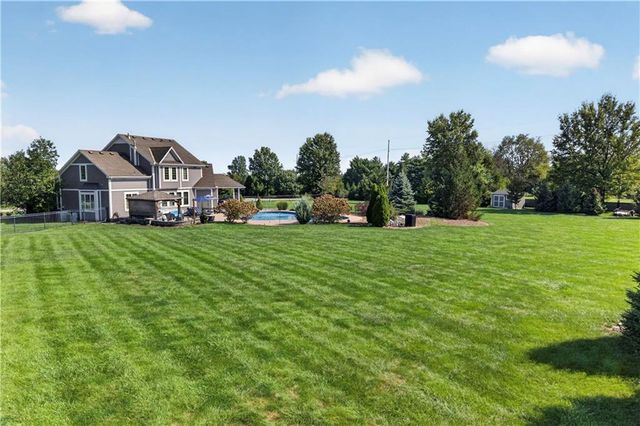 17872 Cody Street, Overland Park, KS 66221