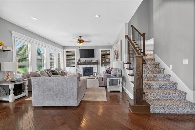 17872 Cody Street, Overland Park, KS 66221
