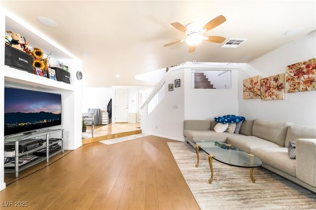 10922 Fintry Hills Street, Las Vegas, NV 89141