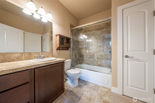 12420 172nd Street E #AA102, Puyallup, WA 98374