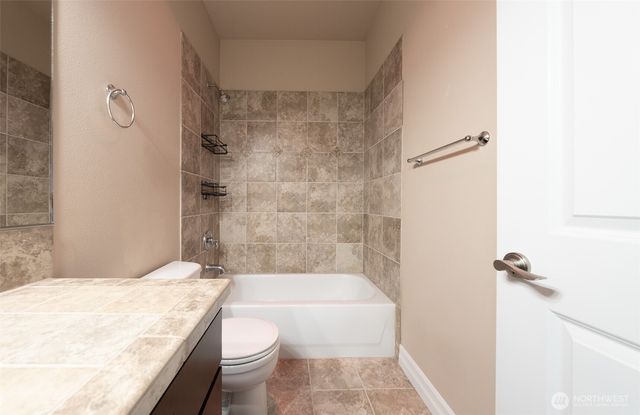 12420 172nd Street E #AA102, Puyallup, WA 98374