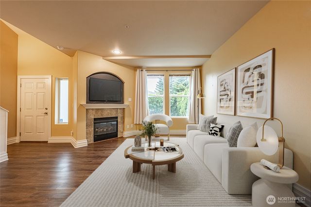 12420 172nd Street E #AA102, Puyallup, WA 98374