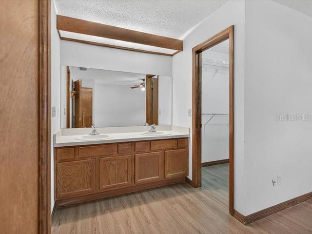 14012 NOTREVILLE WAY, Tampa, FL 33624