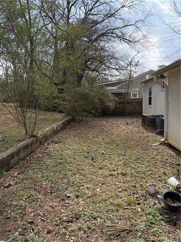 1222 SW Elizabeth SW Street, Atlanta, GA 30310