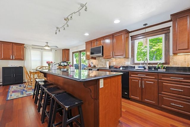 271 Cliff Drive, North Attleboro, MA 02760