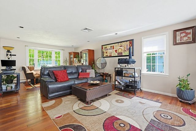 271 Cliff Drive, North Attleboro, MA 02760