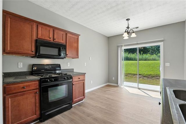 922 Gardenia Curve, Canton, GA 30114