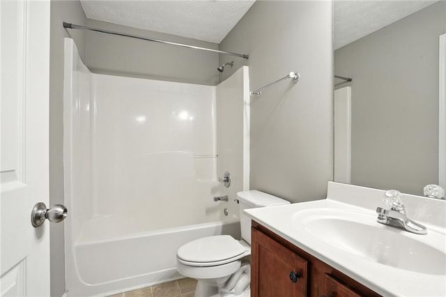 922 Gardenia Curve, Canton, GA 30114