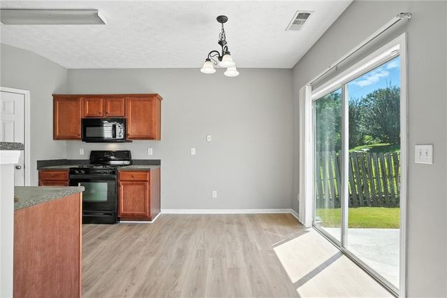 922 Gardenia Curve, Canton, GA 30114