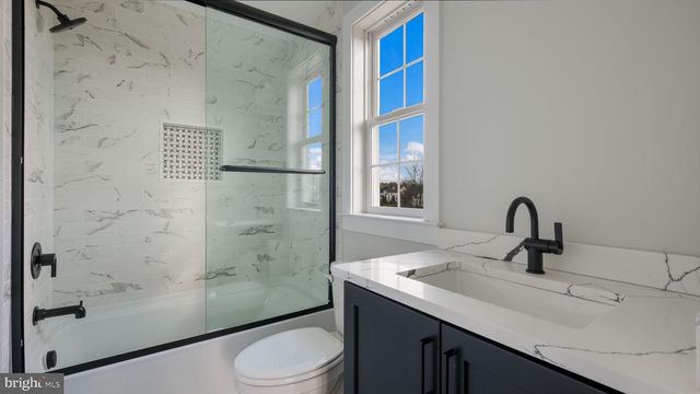 2550 RICKERT RD, Perkasie, PA 18944