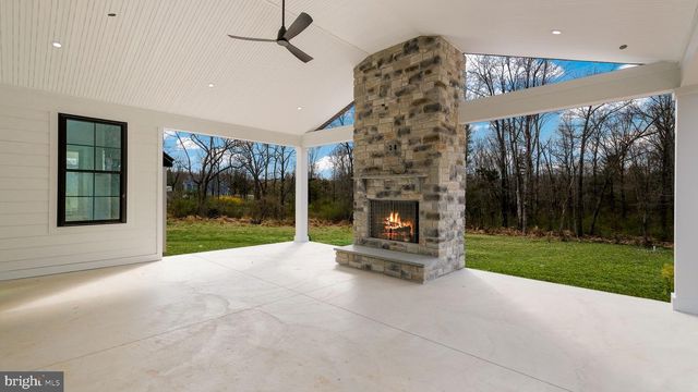 2550 RICKERT RD, Perkasie, PA 18944
