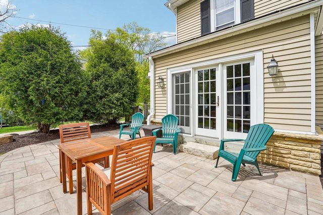 2249 Eton Ridge, Madison, WI 53726