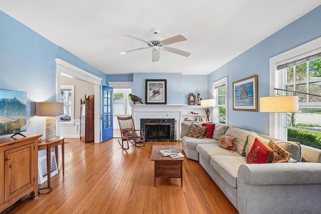 2249 Eton Ridge, Madison, WI 53726
