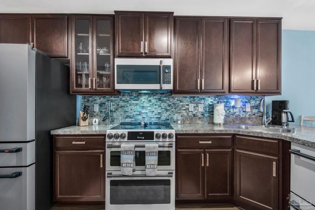 319 N Reus St, Pensacola, FL 32501