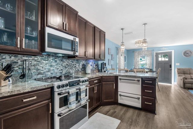 319 N Reus St, Pensacola, FL 32501